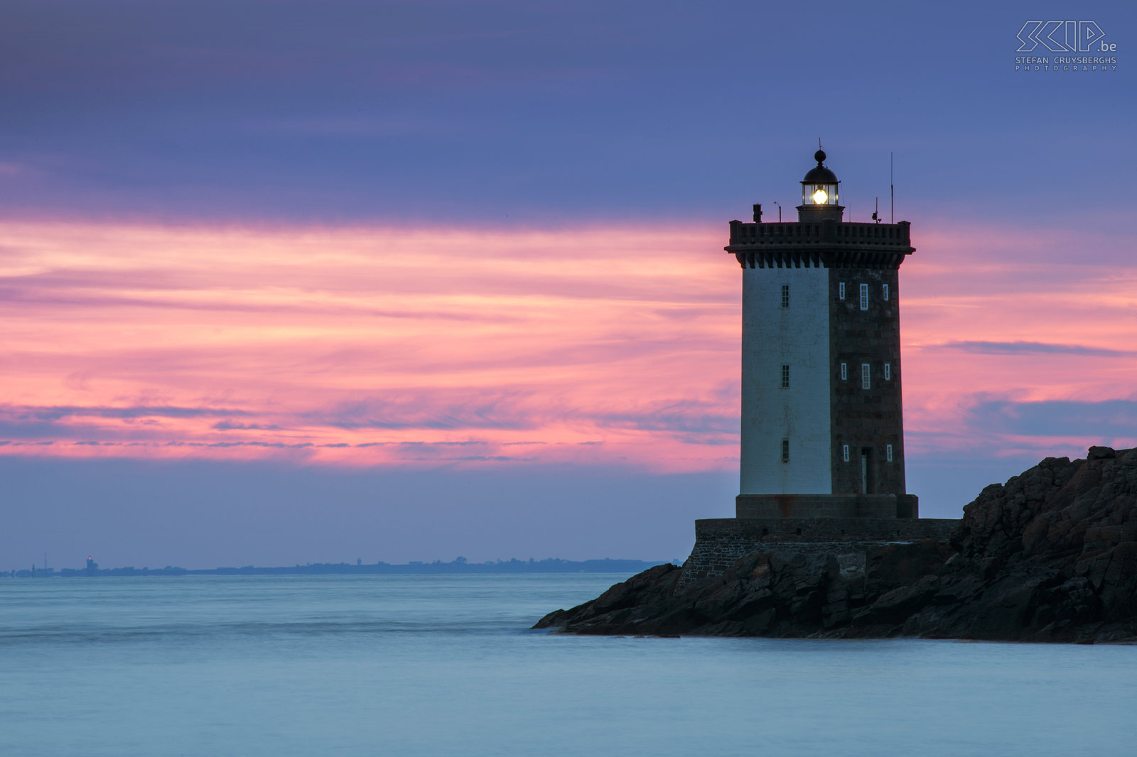 Le Conquet - Sunset Phare de Kermorvan Sunset with in the background the lighthouse of Kermorvan. Stefan Cruysberghs